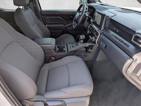 Used 2024 Toyota Tacoma SR image 19
