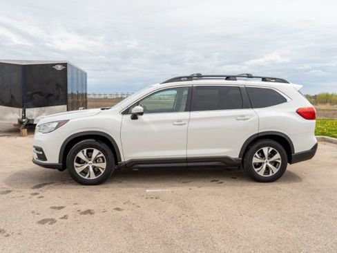 Used 2022 Subaru Ascent Premium w/ Convenience Package AWD/4WD image 4