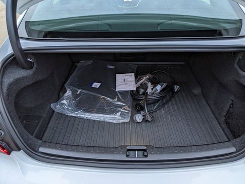 Certified 2024 Volvo S60 T8 Ultimate w/ Climate Package image 26