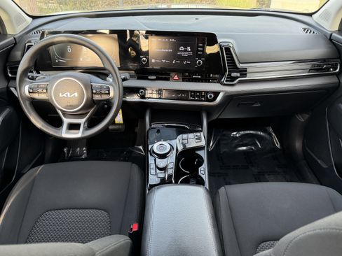 Used 2023 Kia Sportage LX image 29
