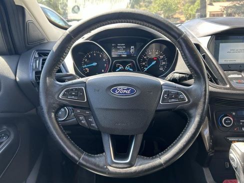 Used 2019 Ford Escape Titanium FWD image 9
