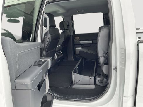 New 2026 Ford F350 Lariat image 26