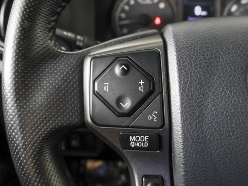 Used 2018 Toyota Tacoma TRD Off-Road w/ Technology Package AWD/4WD image 26