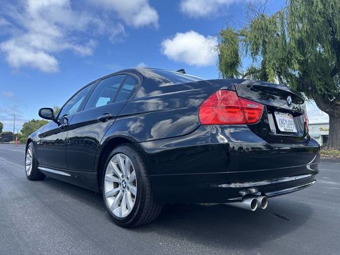 Used 2010 BMW 328i Sedan RWD image 8