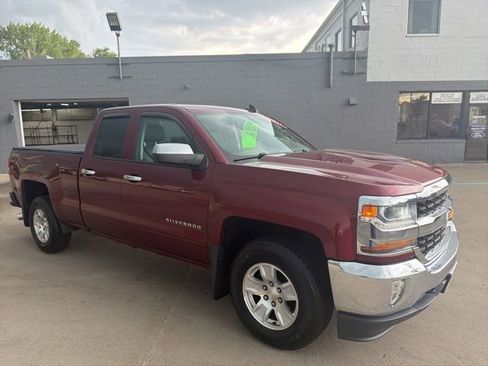 Used 2017 Chevrolet Silverado 1500 LT w/ All Star Edition AWD/4WD image 2