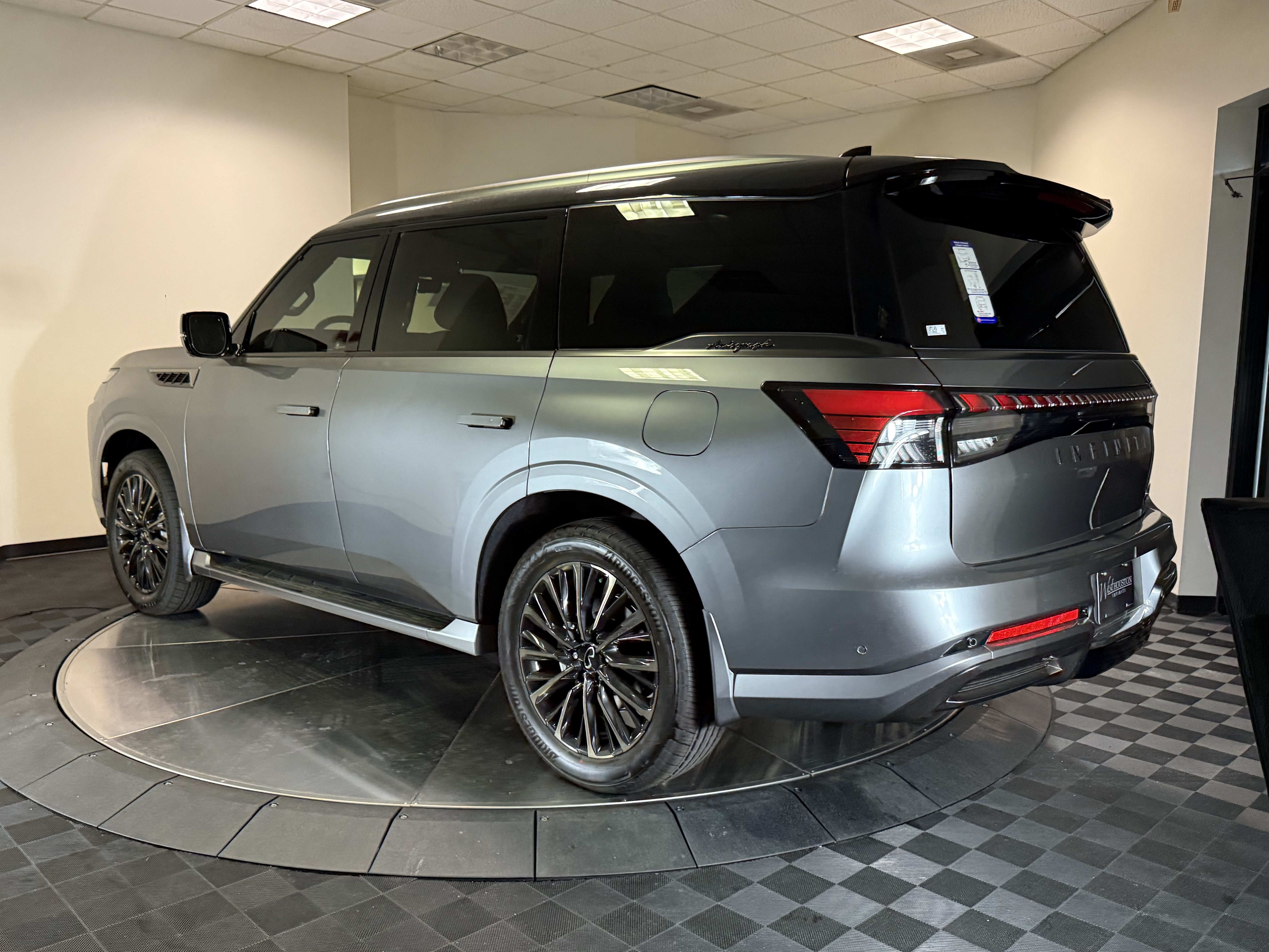 New 2026 INFINITI QX80 Autograph w/ Premium Cargo Package AWD/4WD image 5