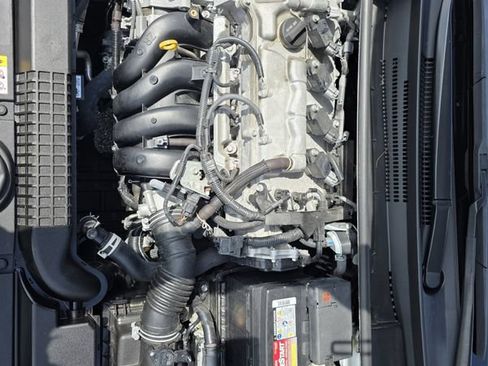 Used 2022 Toyota Corolla LE w/ LE Convenience Package FWD image 29
