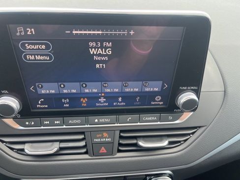 Used 2025 Nissan Altima 2.5 S image 32