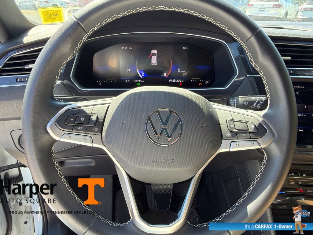 Used 2023 Volkswagen Tiguan SE w/ Panoramic Sunroof Package AWD/4WD image 15