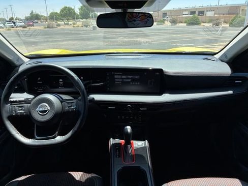 Certified 2025 Nissan Kicks SR FWD image 13