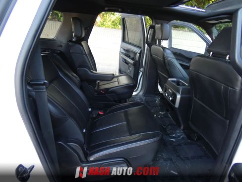 Used 2020 Ford Expedition Max XLT w/ Equipment Group 202A RWD image 39