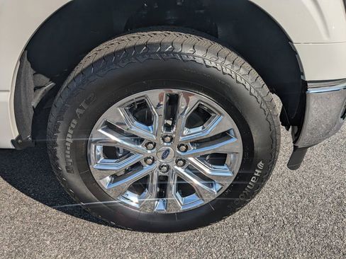 New 2025 Ford F150 Lariat w/ Equipment Group 501A Mid image 11