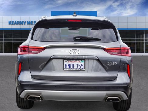 Used 2020 INFINITI QX50 Luxe w/ Navigation Package FWD image 5