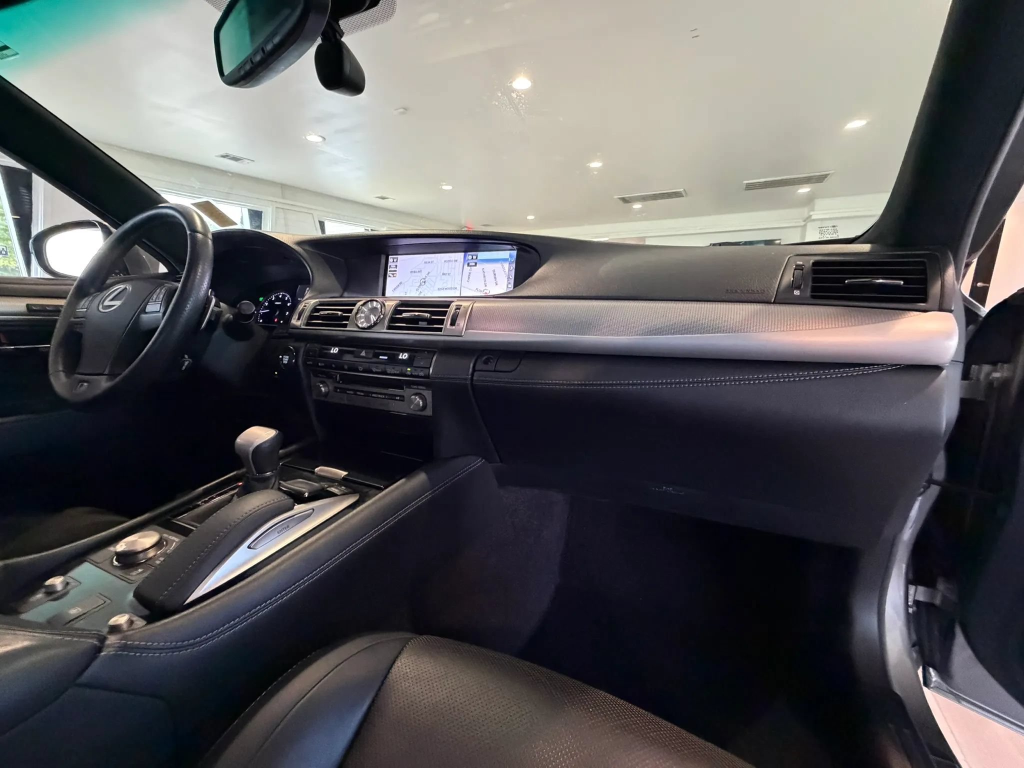 Used 2016 Lexus LS 460 w/ F Sport Package RWD image 24