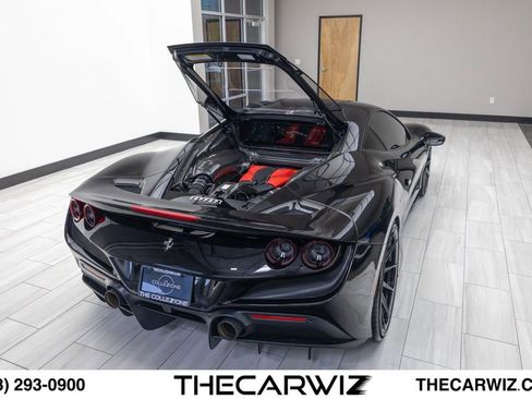 Used 2021 Ferrari F8 Tributo RWD image 44