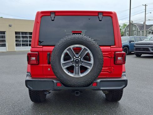 Used 2019 Jeep Wrangler Unlimited Sahara AWD/4WD image 6