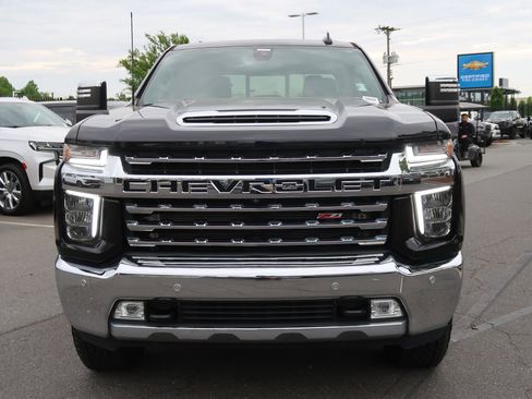 Used 2021 Chevrolet Silverado 2500 LTZ w/ LTZ Plus Package AWD/4WD image 3