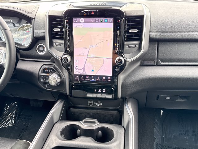Used 2025 RAM 1500 Laramie AWD/4WD image 10