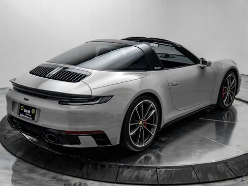 Used 2022 Porsche 911 Targa 4S AWD/4WD image 21