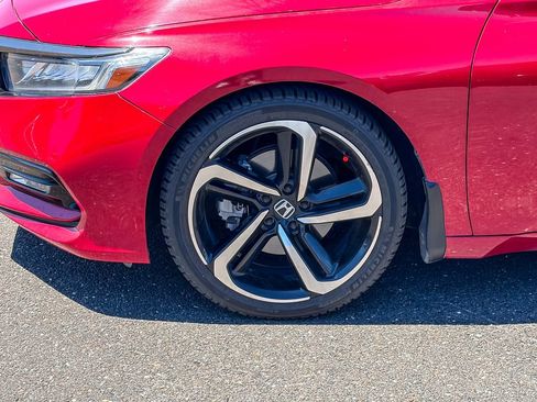 Used 2019 Honda Accord Sport image 7
