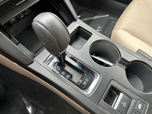 Used 2019 Subaru Outback 2.5i Limited AWD/4WD image 23
