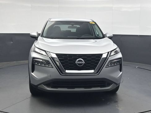 Used 2023 Nissan Rogue SV FWD image 13