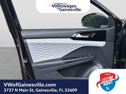 Certified 2023 Volkswagen Taos S FWD image 15