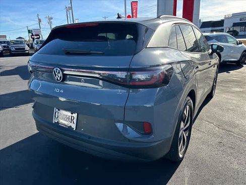 Used 2024 Volkswagen ID.4 Pro image 3