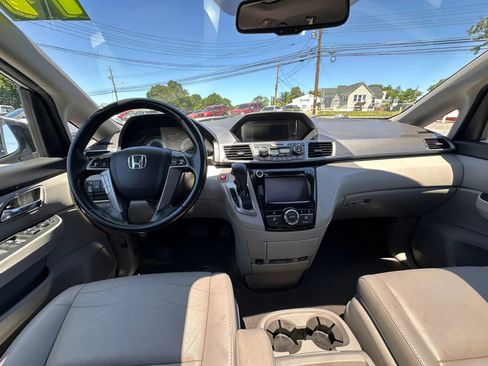 Used 2014 Honda Odyssey EX-L image 19