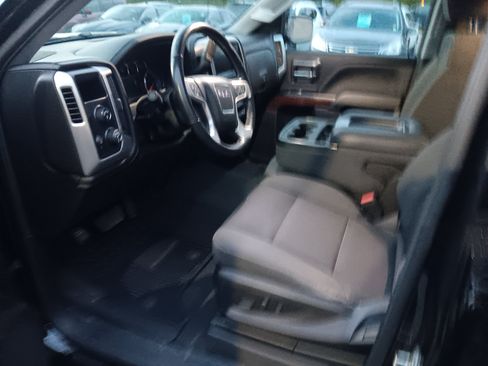 Used 2018 GMC Sierra 1500 SLE w/ SLE Value Package AWD/4WD image 12