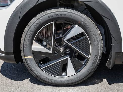 New 2026 Hyundai Ioniq 5 SEL RWD image 11