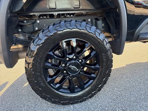 Used 2025 Chevrolet Silverado 2500 LT w/ Trail Boss Package image 10