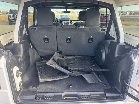 Used 2021 Jeep Wrangler Unlimited Sport image 28