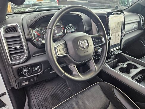 Used 2024 RAM 1500 Laramie image 13