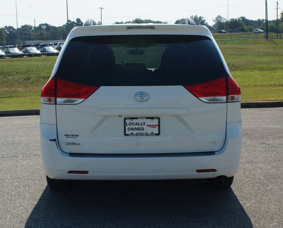 Used 2014 Toyota Sienna LE FWD image 3