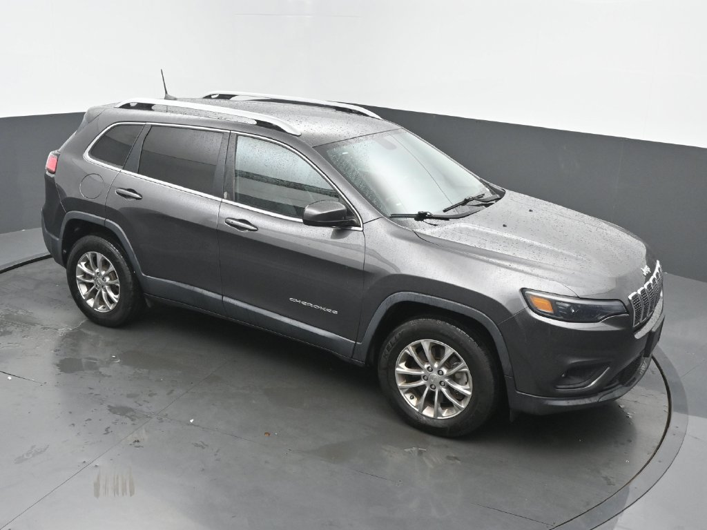 Used 2019 Jeep Cherokee Latitude Plus w/ Comfort/Convenience Group AWD/4WD image 47