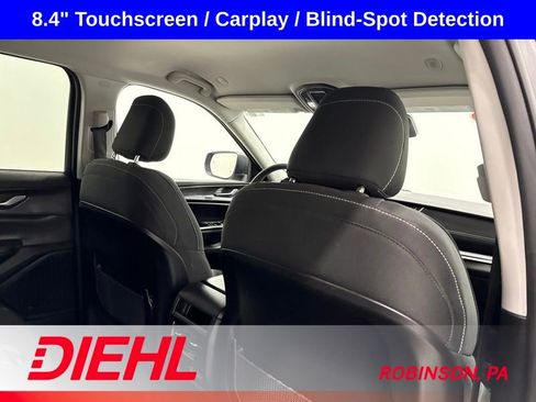 Used 2023 Jeep Grand Cherokee Laredo AWD/4WD image 12