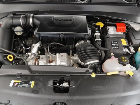 Used 2025 Jeep Compass Latitude image 50