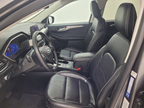 Used 2021 Ford Escape SEL w/ Technology Package FWD image 17