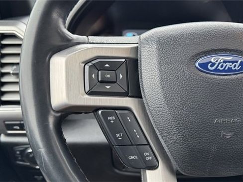 Used 2019 Ford F150 Platinum w/ Equipment Group 701A Luxury image 20