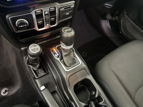 Used 2023 Jeep Wrangler Unlimited w/ Cold Weather Group image 20