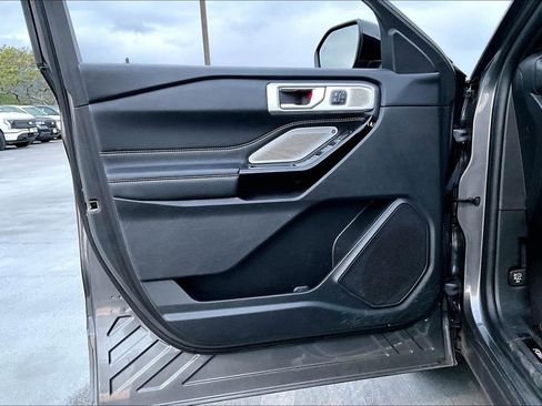 Used 2023 Ford Explorer ST w/ Equipment Group 401A image 18