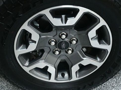 Used 2023 Ford Maverick Lariat image 17