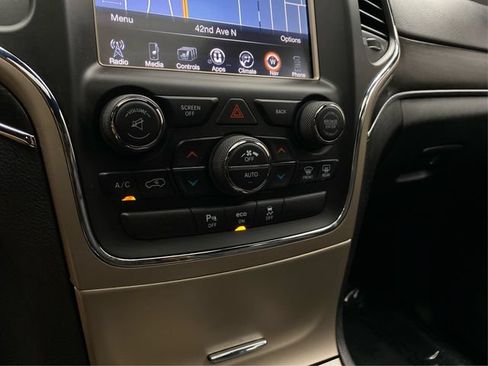 Used 2014 Jeep Grand Cherokee Limited AWD/4WD image 33