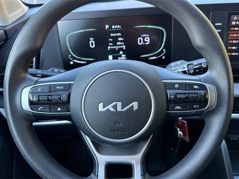 Certified 2023 Kia Sportage LX image 29