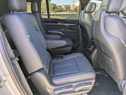 New 2025 Cadillac Escalade IQ Luxury 1 image 30