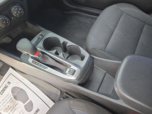 Used 2024 Chevrolet Trax RS image 23