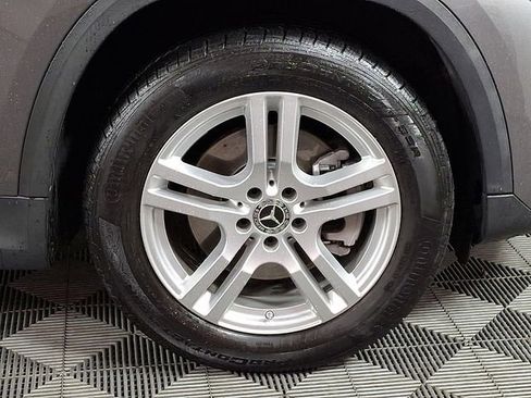 Used 2021 Mercedes-Benz GLA 250 4MATIC image 11