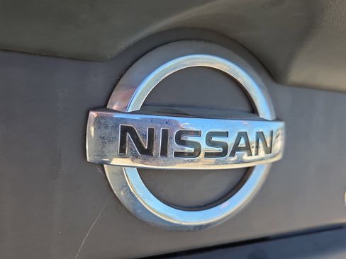 Used 2014 Nissan Frontier SV image 14