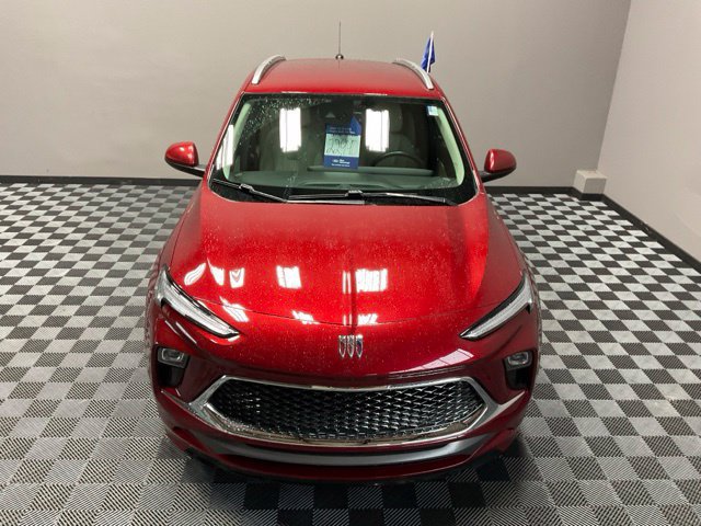 Used 2024 Buick Encore GX Avenir w/ Avenir Convenience Package FWD image 5